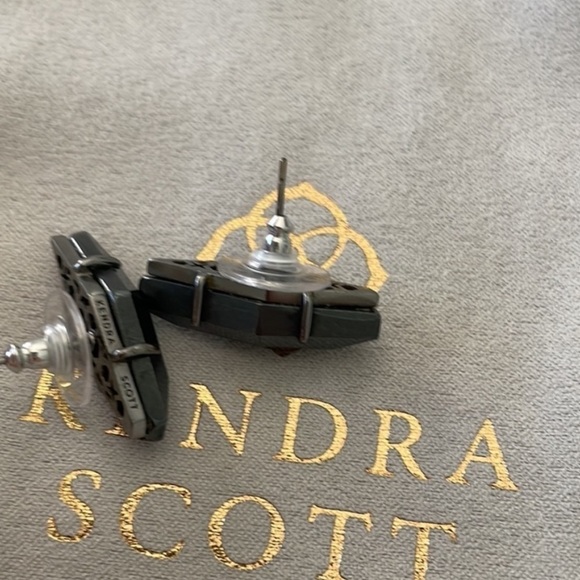 Kendra Scott Belinda earrings posts - Picture 3 of 4